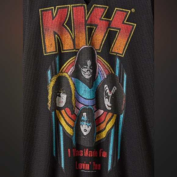 TORRID Kiss Waffle Knit Graphic Top Size 4 - Picture 3 of 12